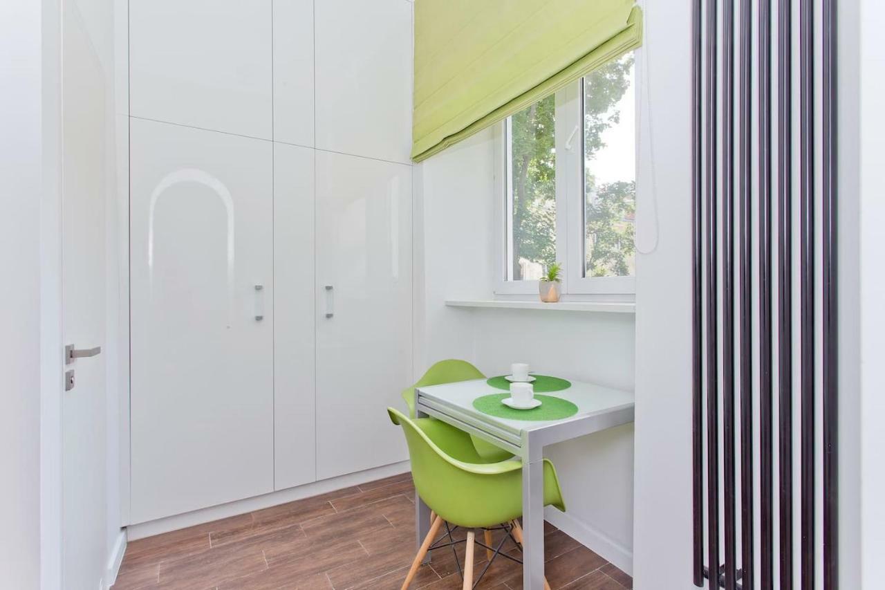 Luxury And Comfortable- Golden Apartments- Royal Street Varsavia Esterno foto