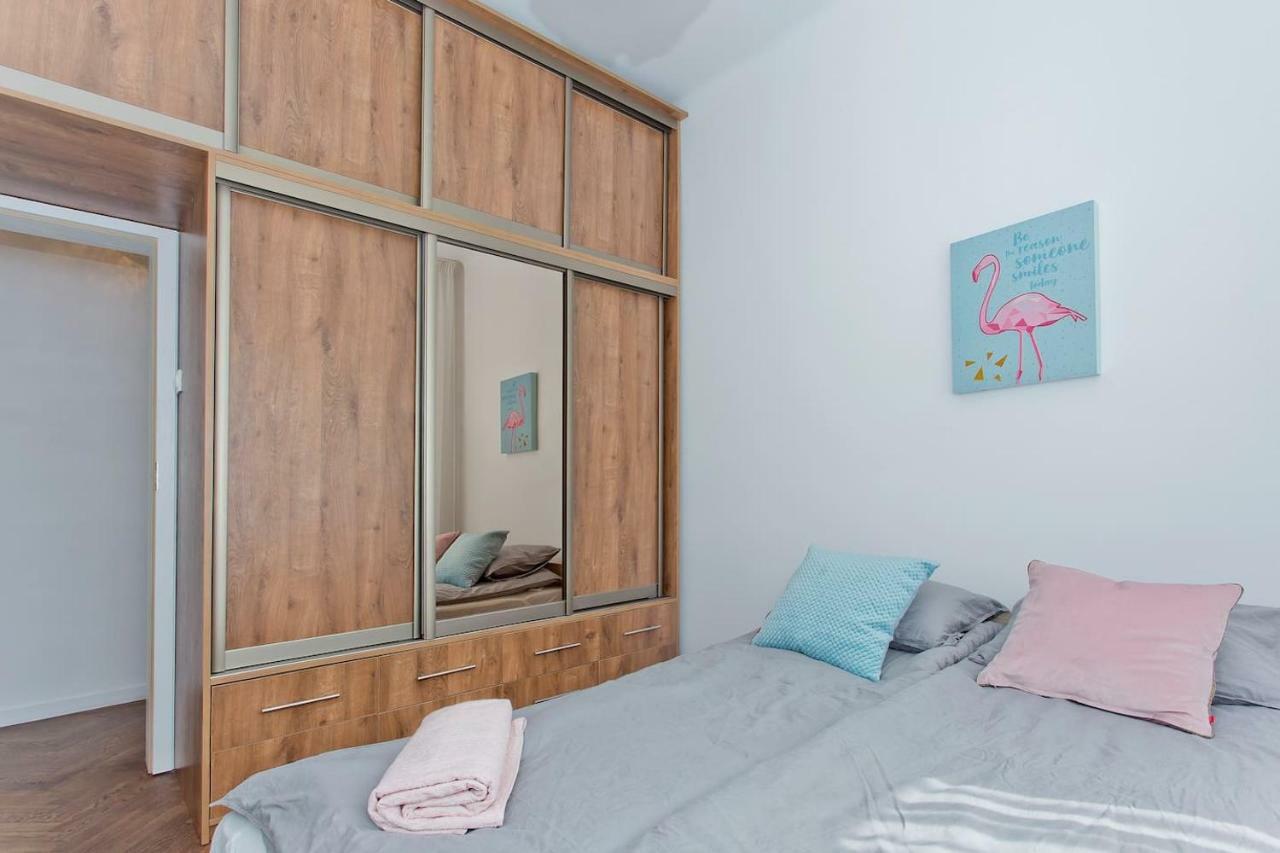 Luxury And Comfortable- Golden Apartments- Royal Street Varsavia Esterno foto