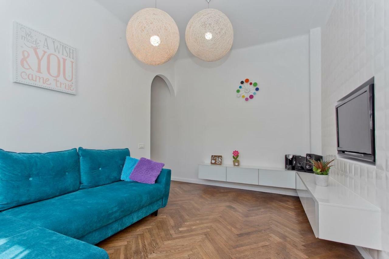 Luxury And Comfortable- Golden Apartments- Royal Street Varsavia Esterno foto